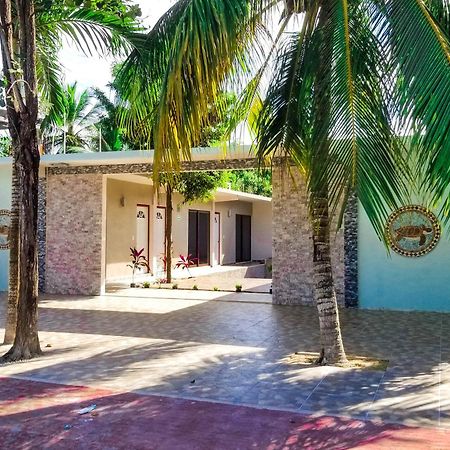 Hotel Blue Turtle Bacalar Bagian luar foto